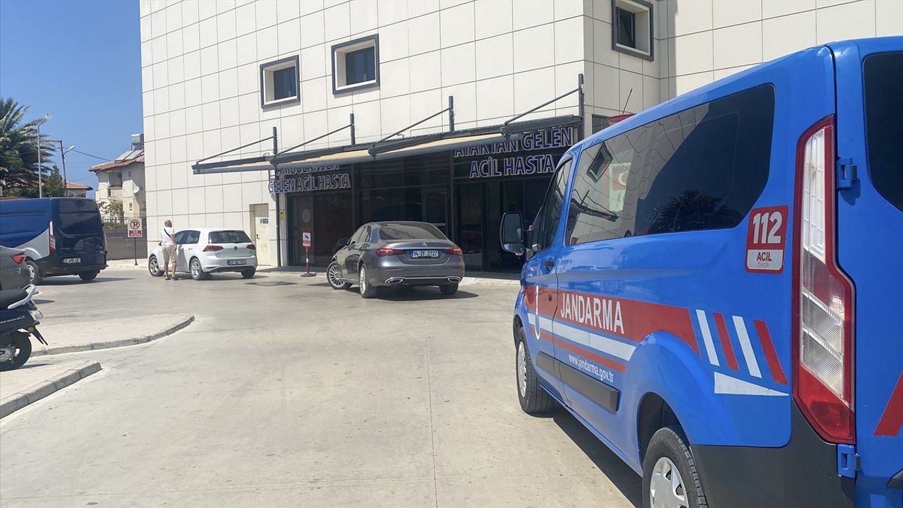Hatay'da Motosiklet Kazası: 1 Bebek Hayatını Kaybetti, 4 Yaralı