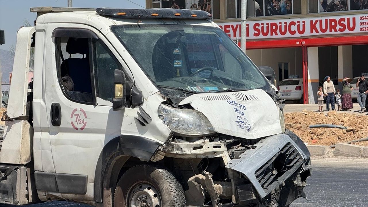 Hatay'da Trafik Kazası: 3 Kişi Hayatını Kaybetti