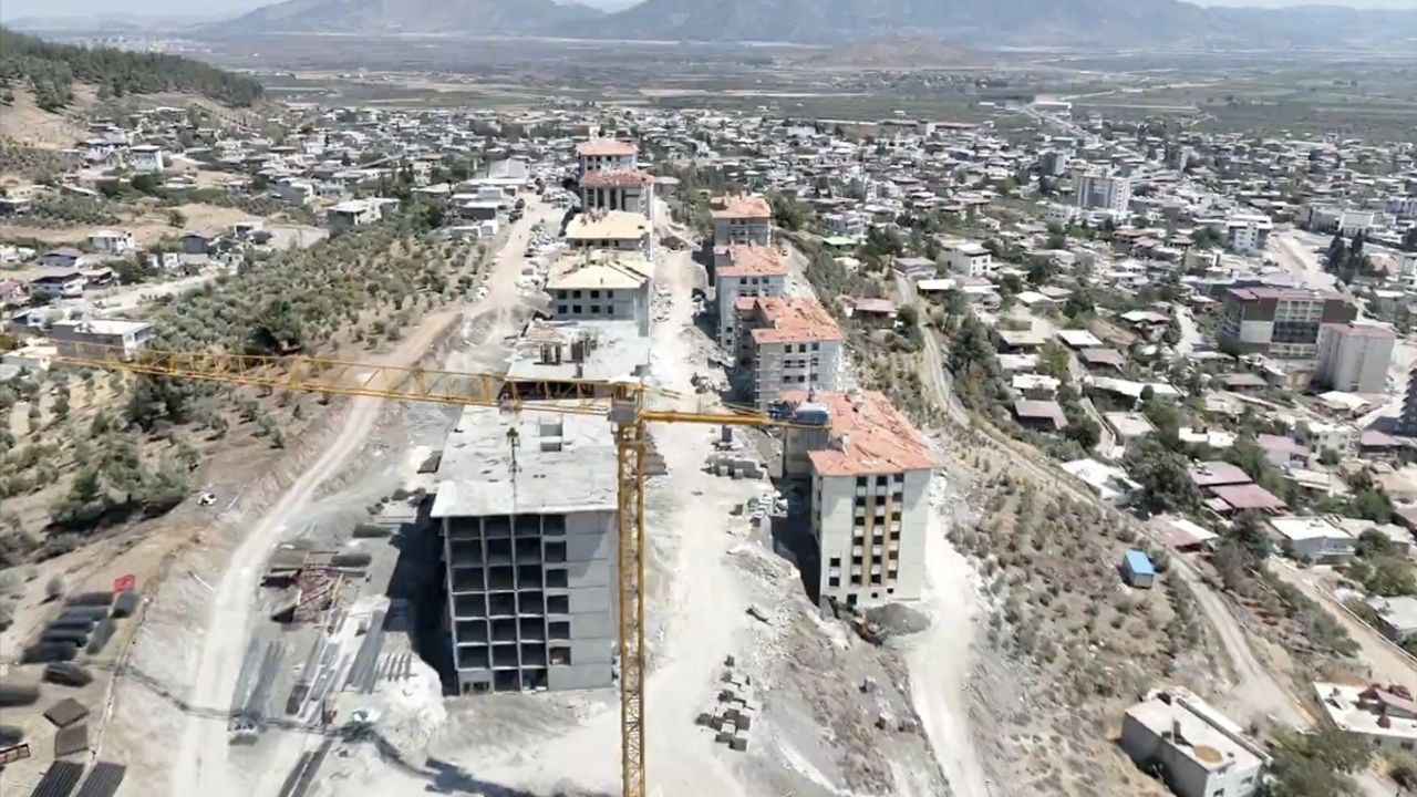 Hatay Hassa'da Afet Konutları İnşaatı Devam Ediyor