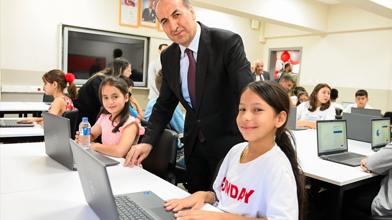 İGA'dan Büyük Taarruz Rotasında Eğitim Destek Projesi