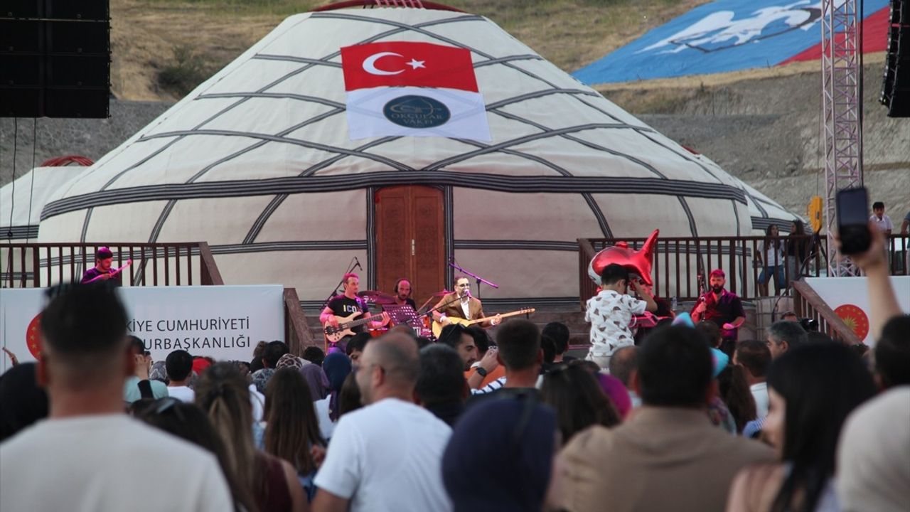 İsmail Altunsaray, Malazgirt Zaferi Kutlamalarında Sahne Aldı