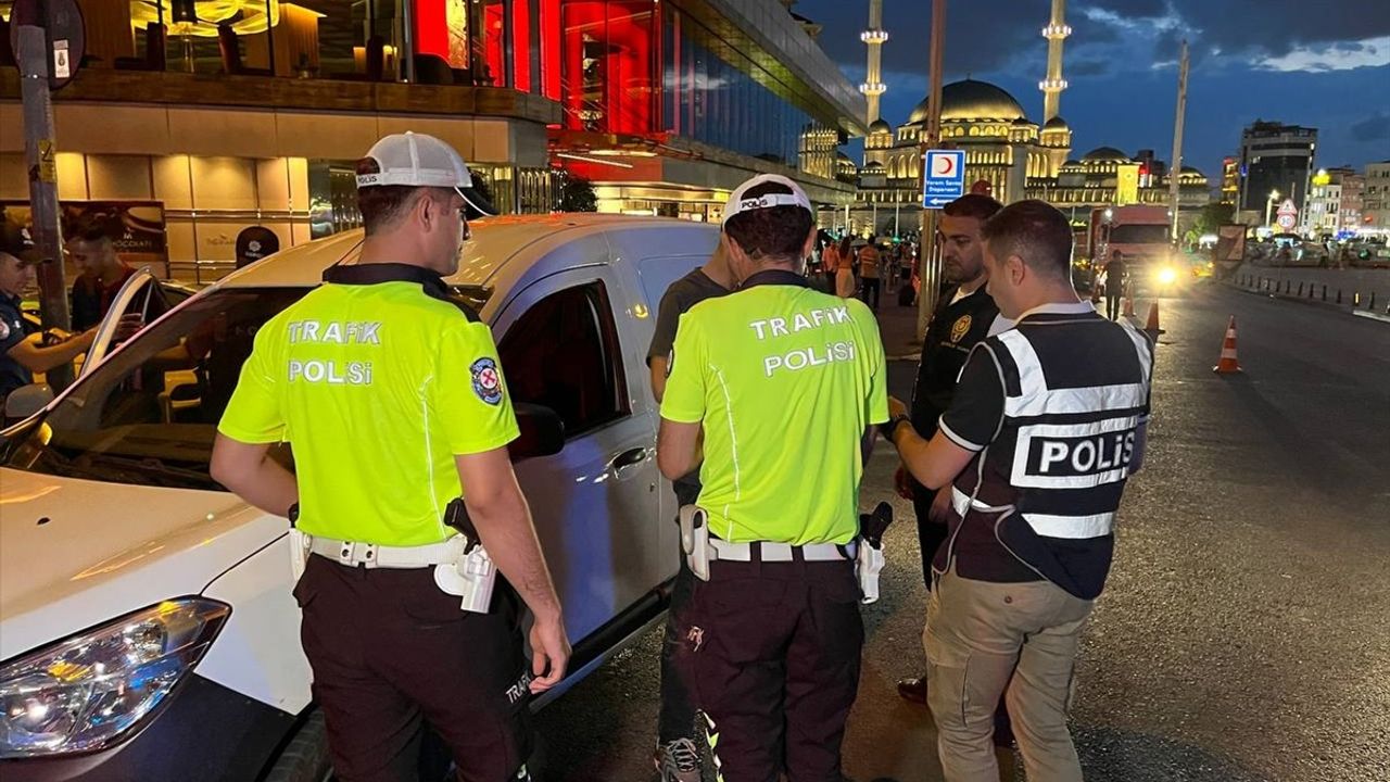 İstanbul'da Huzur Uygulaması Gerçekleştirildi