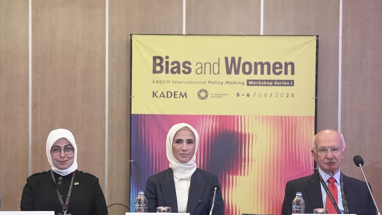 İstanbul'da 'Ön Yargı ve Kadın' Çalıştayı Gerçekleşti