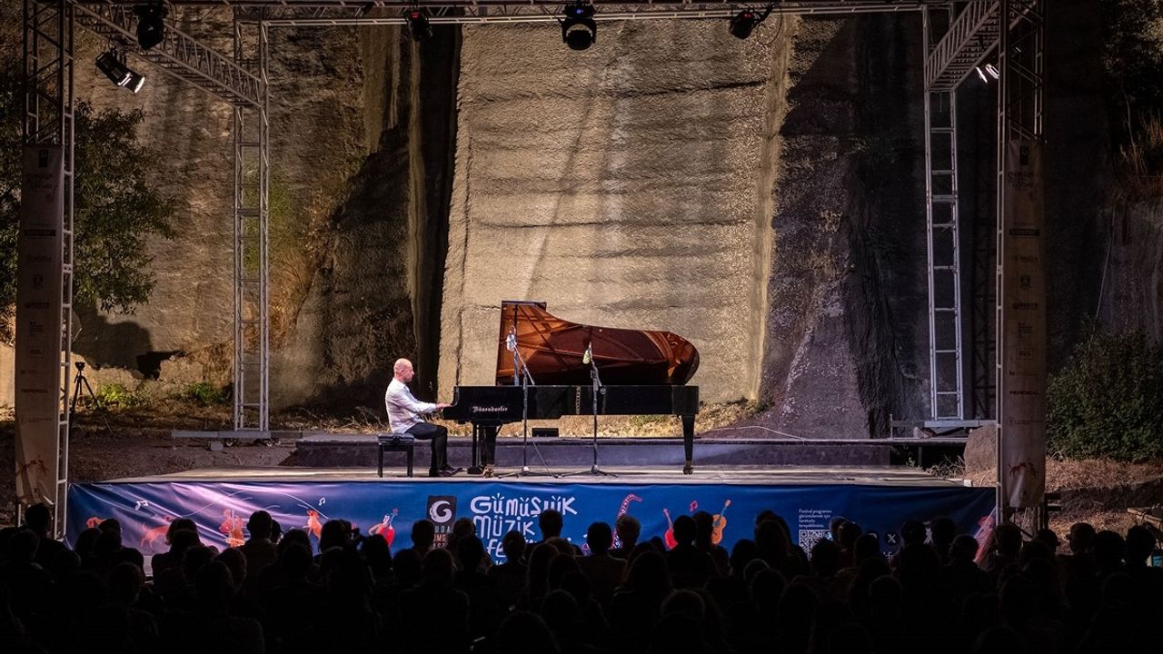 Istvan Szekely'in Bodrum Konseri