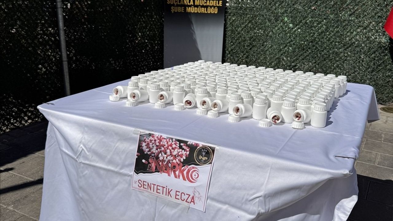 İzmir'de Uyuşturucu Operasyonu: 133 Tutuklama