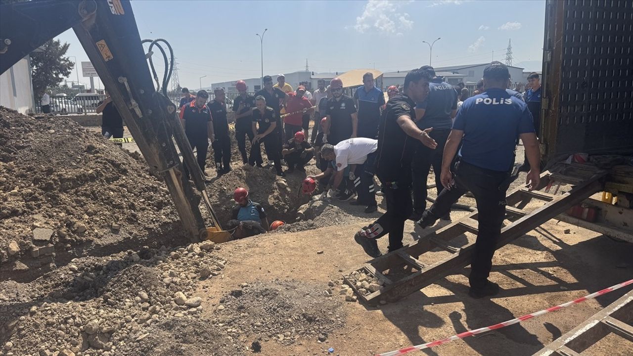 Kahramanmaraş'ta Göçükte Kalan Operatör Kurtarıldı