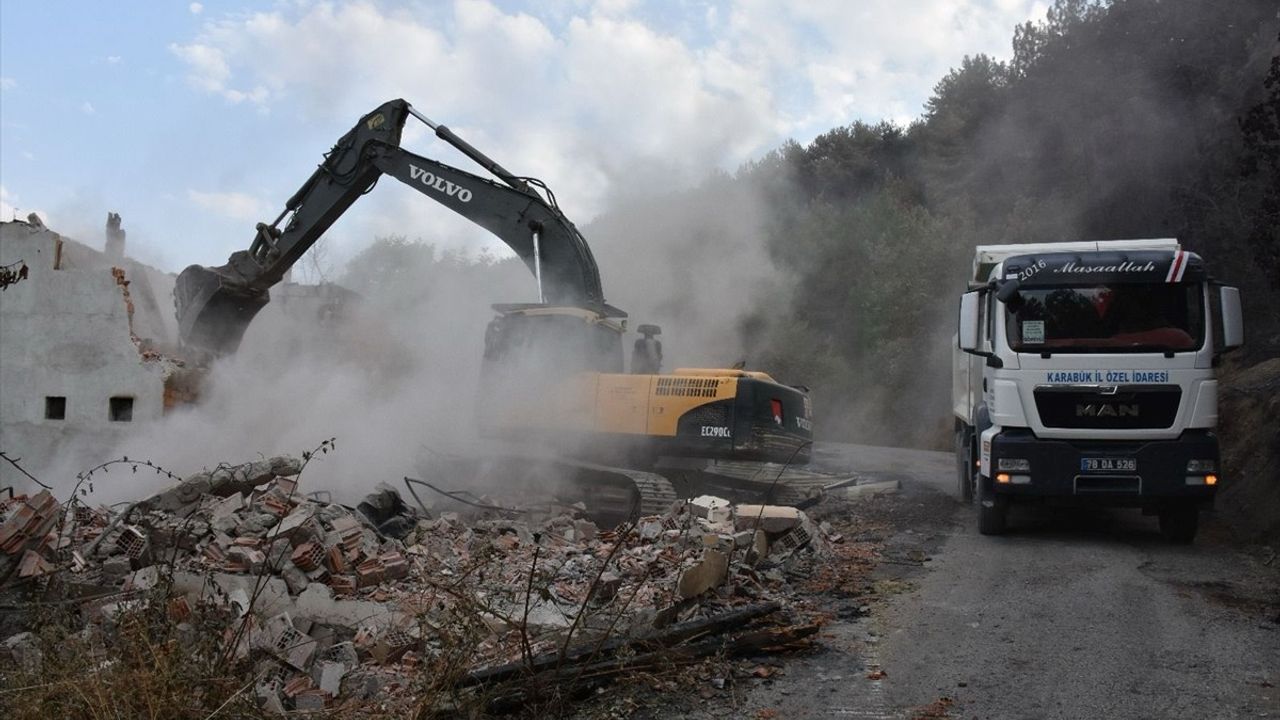 Karabük'te Yangın Sonrası Yeniden İmar Çalışmaları