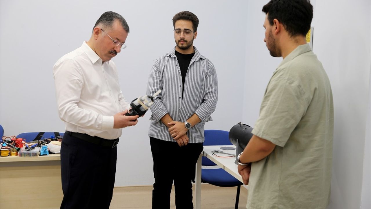Karabük Üniversitesi Öğrencileri TEKNOFEST'te Su Altı Roket Projesiyle Yarışacak