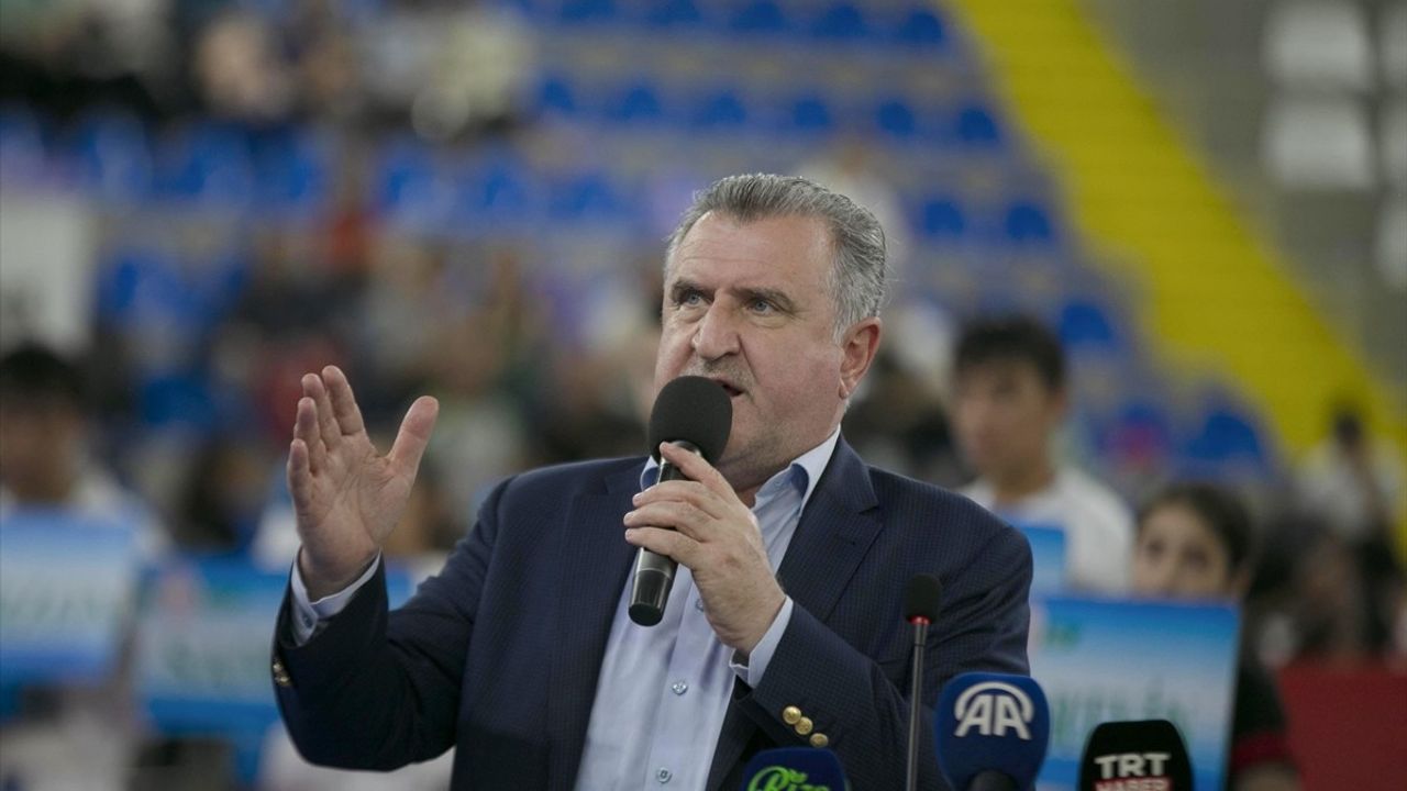 Karate Şampiyonasında Sporun Gücü Vurgulandı