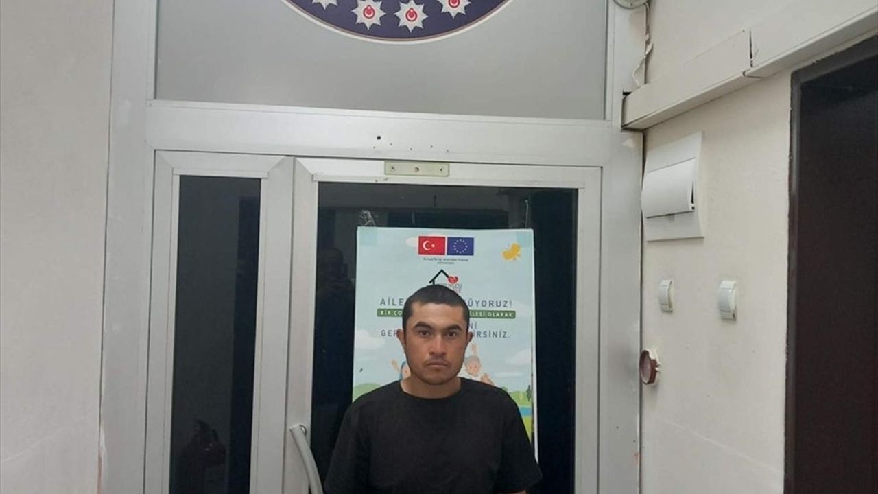 Kars'ta Düzensiz Göçmen Operasyonu: 16 Kişi Yakalandı
