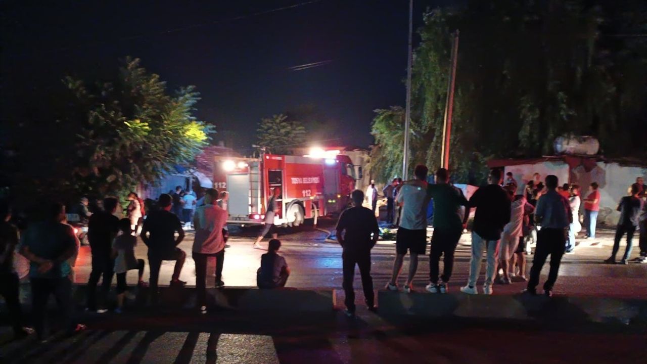 Kastamonu'da Yangın Felaketi: 3 Ev Kül Oldu