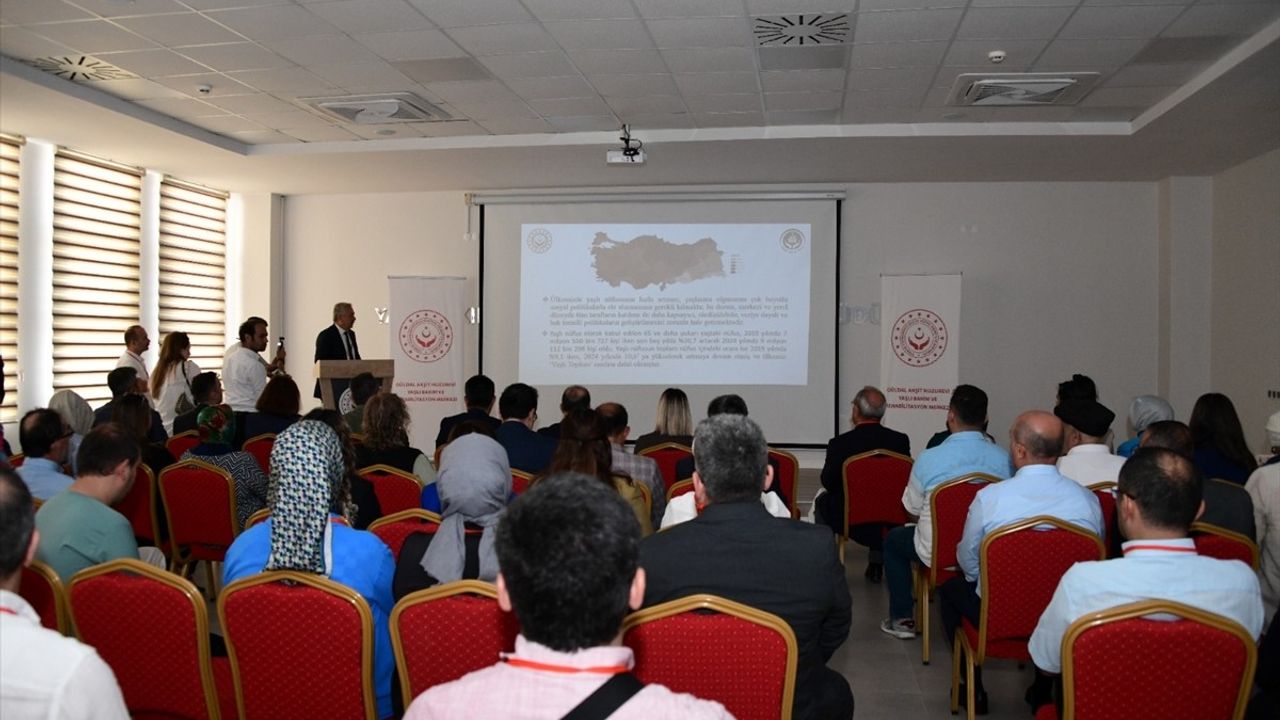 Kastamonu'da Yaşlılık Çalıştayı Gerçekleşti