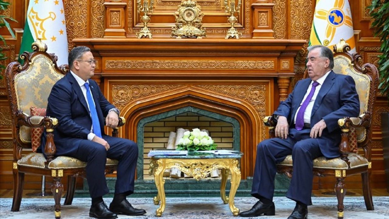 Kazakistan ve Tacikistan Ortak Çıkarları Güçlendiriyor