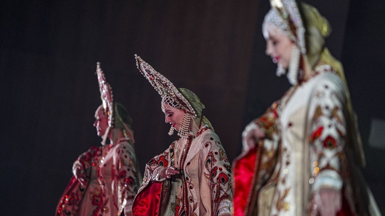 Kazan'da Küresel Gençlik Zirvesi ve Ödül Töreni