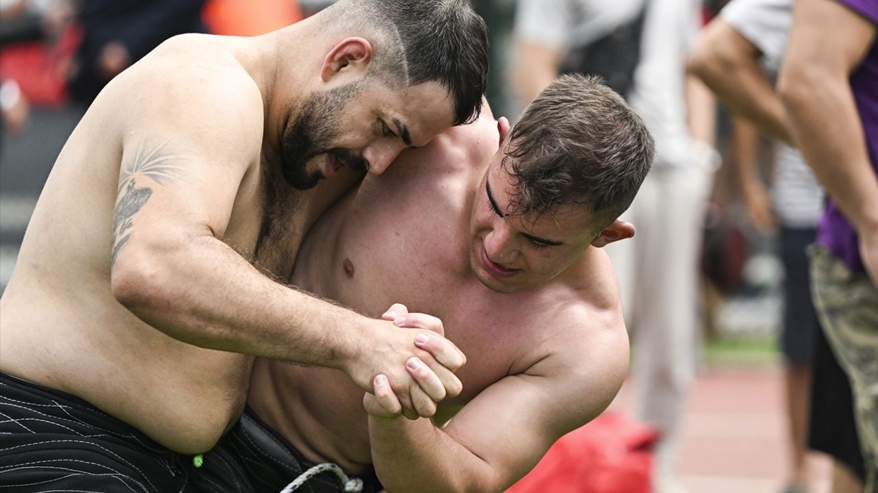 Keçiören'de 2. Taha Akgül Karakucak Güreşleri Başladı