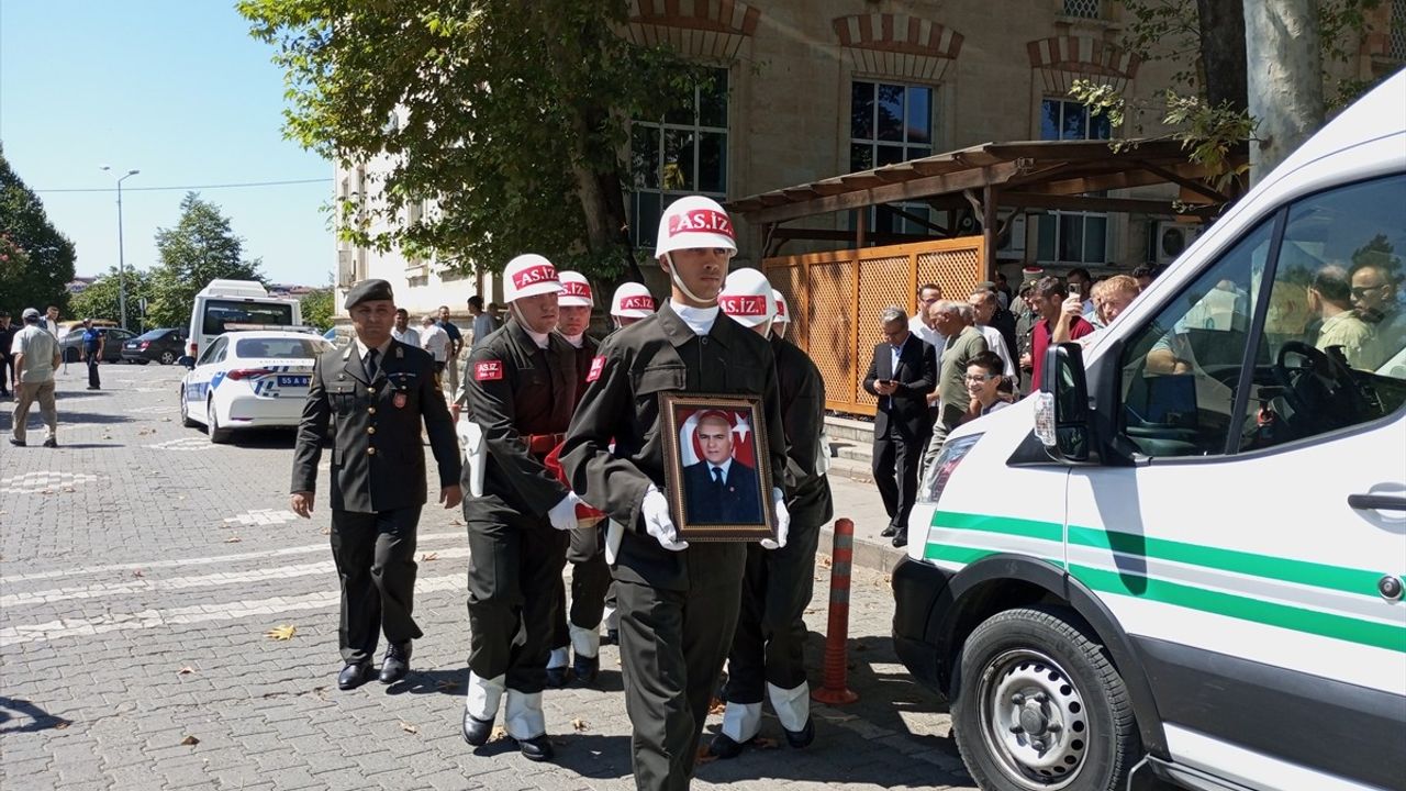 Kıbrıs Gazisi Necmi Çiçek, Samsun'da Son Yolculuğuna Uğurlandı