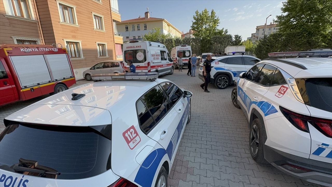 Konya'da Yatalak Eşiyle Yaşayan Adam Evinde Ölü Bulundu