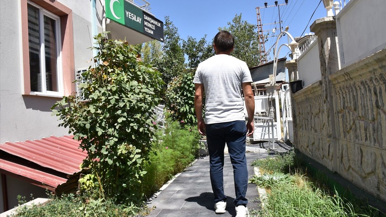 Kumar Bağımlılığını Yenerek Yeniden Hayat Bulan Birey