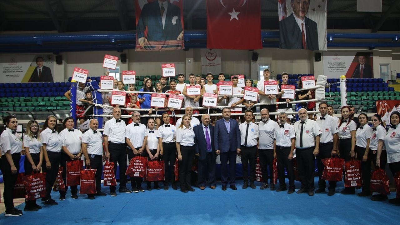 Kütahya'da Zafer Kupası Kick Boks Turnuvası Heyecanı