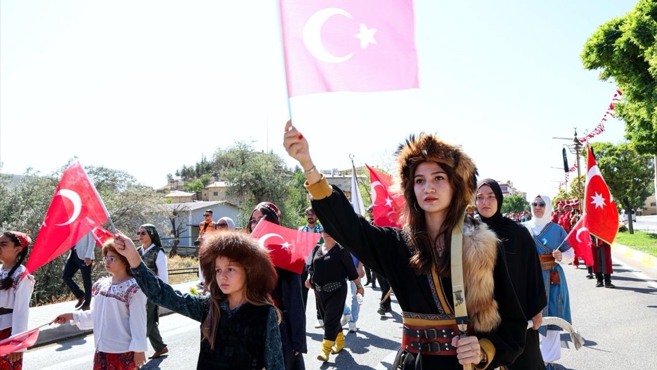 Malatya'da 72'inci Zengibar Karakucak Güreş ve Kültür Festivali Başladı