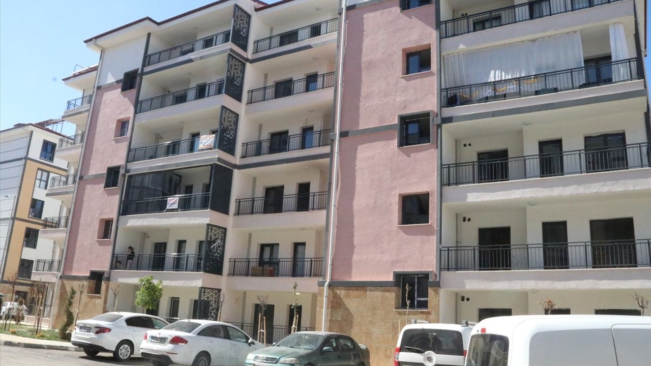Malatya'da Depremzedelere Kalıcı Konutlar Teslim Edildi