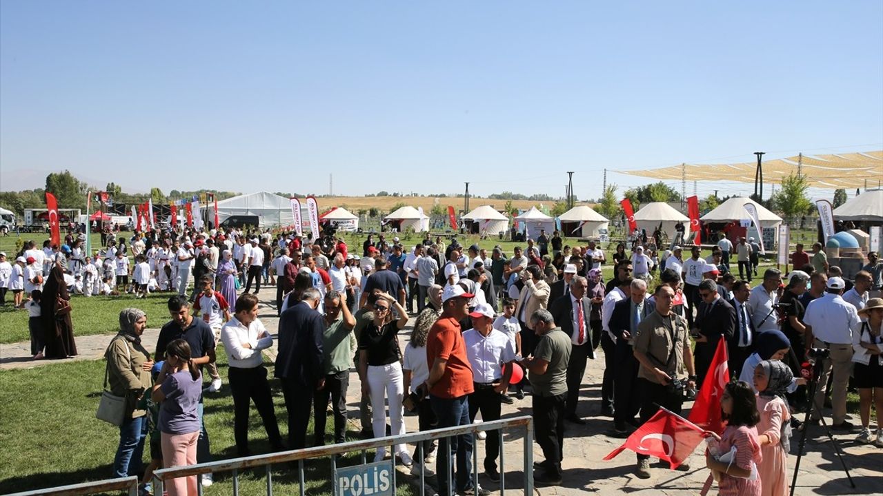 Malazgirt Zaferi'nin 954. Yıl Dönümü Etkinlikleri Başladı