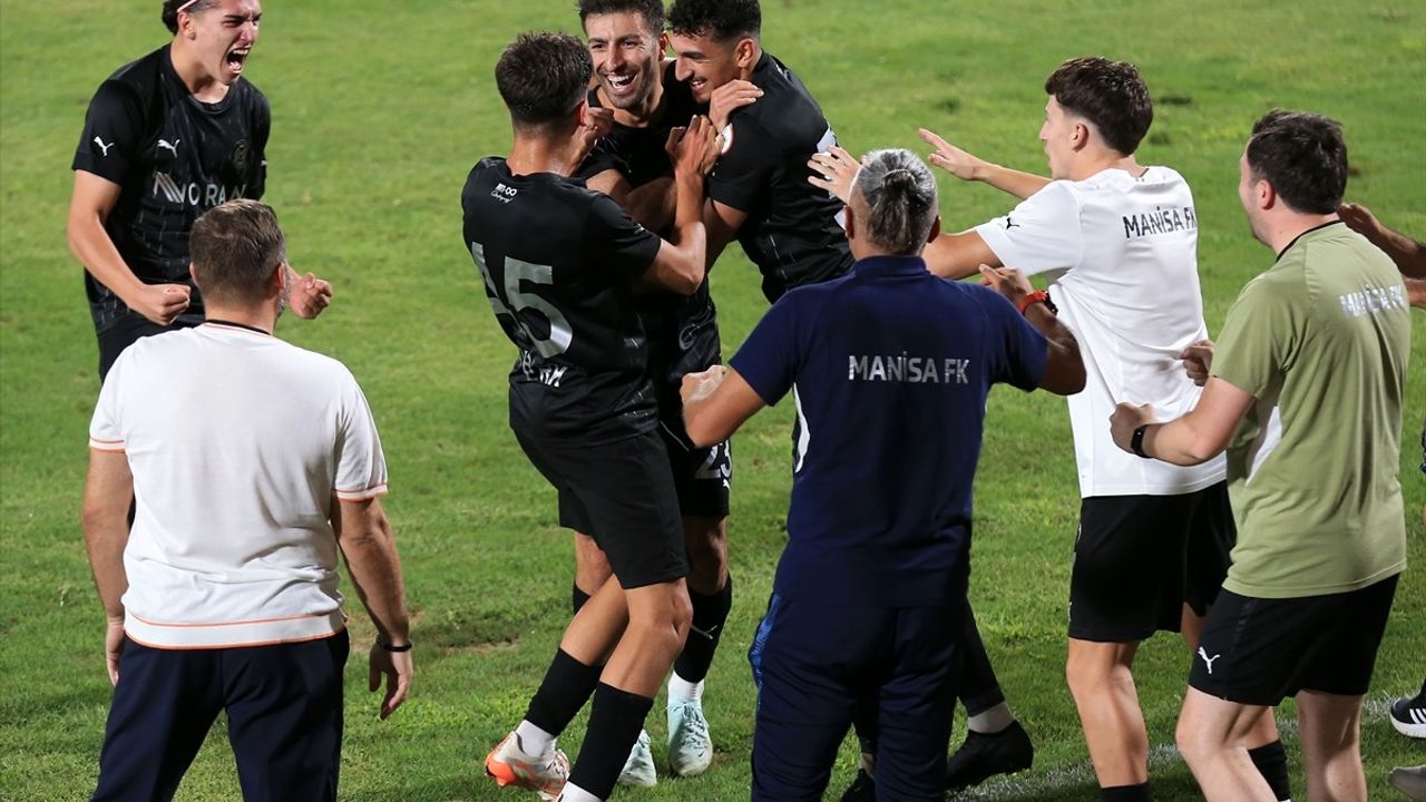 Manisa FK, Atakaş Hatayspor'u Yenerek 3 Puan Kazandı