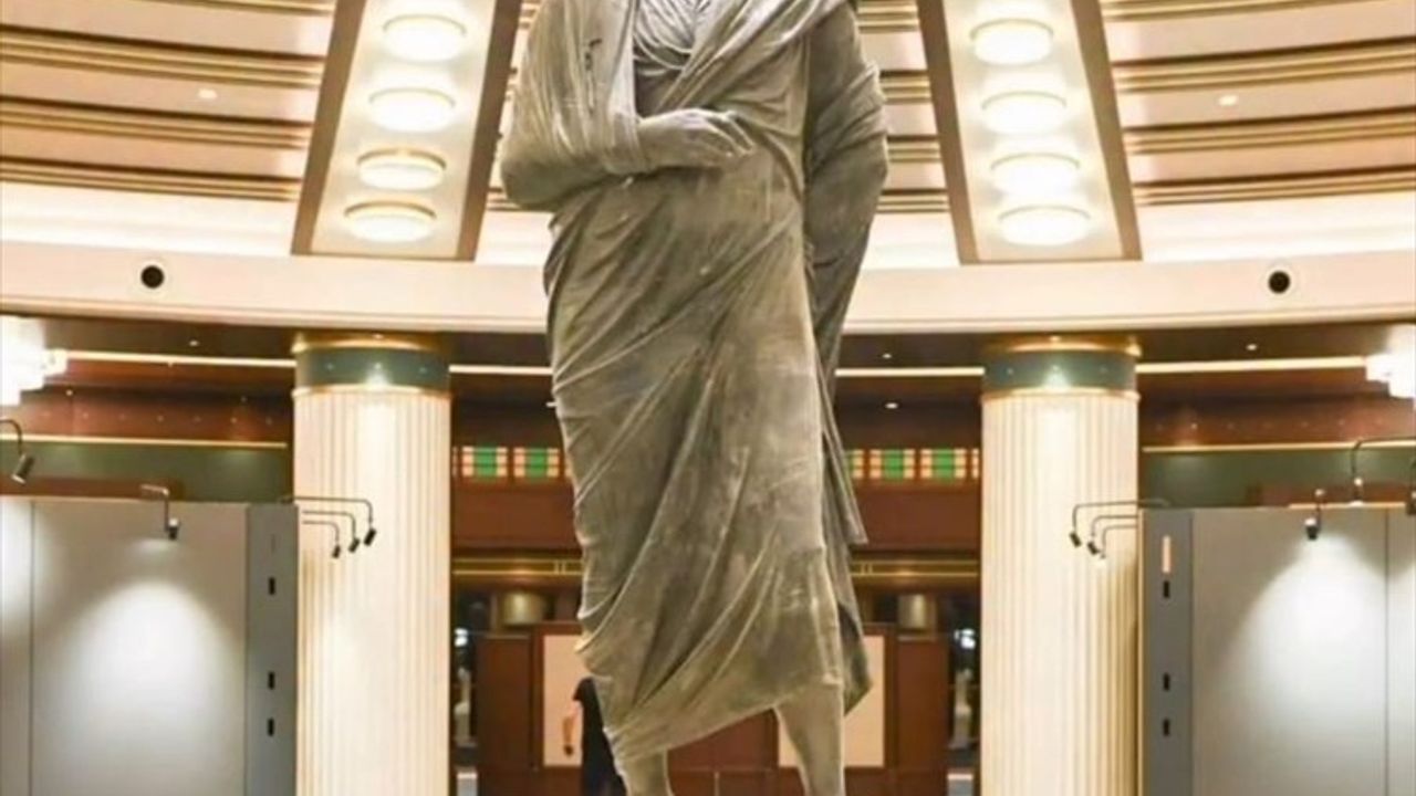 Marcus Aurelius Heykeli İlk Kez Görülüyor