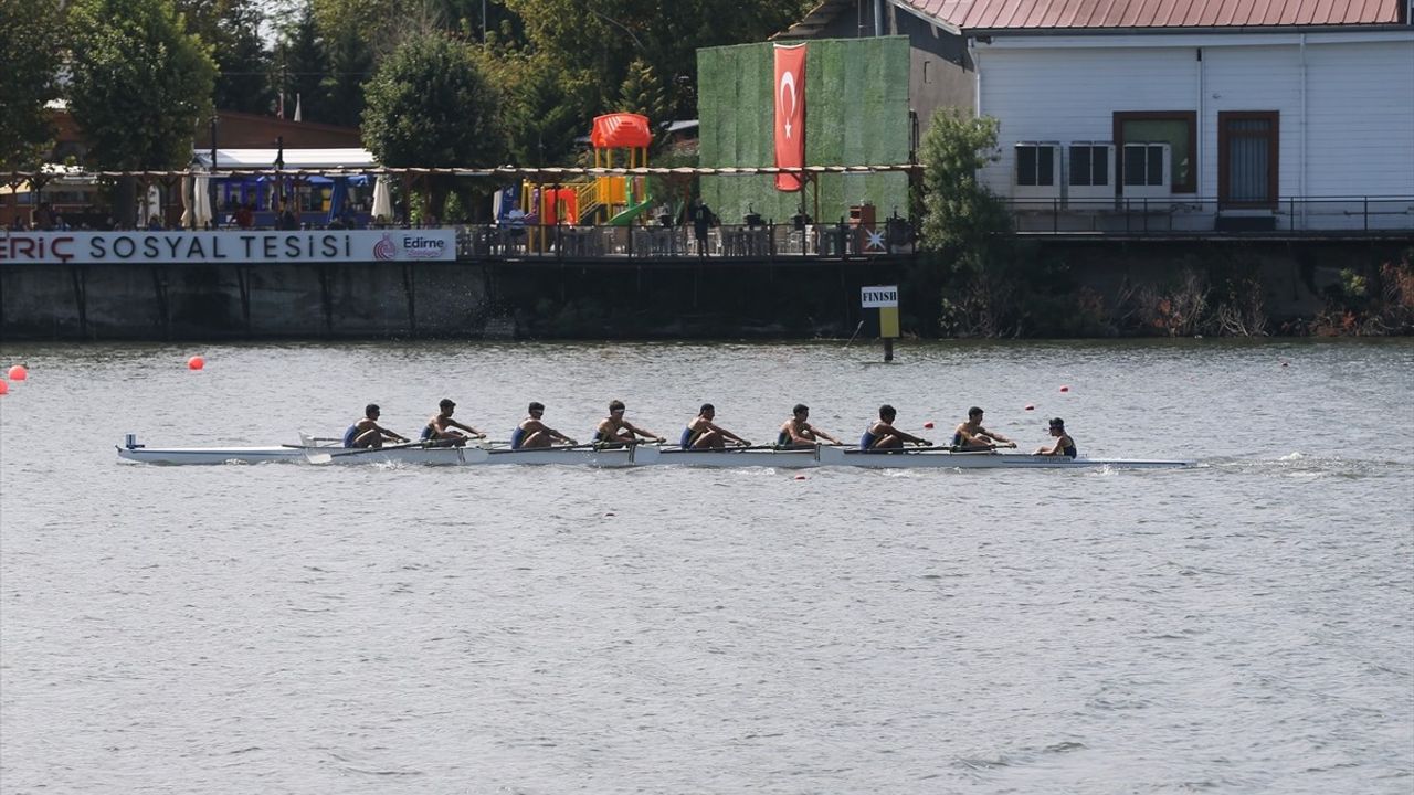 Meriç Nehri Kürek Milli Takımı'nın Yeni Kamp Merkezi Oluyor