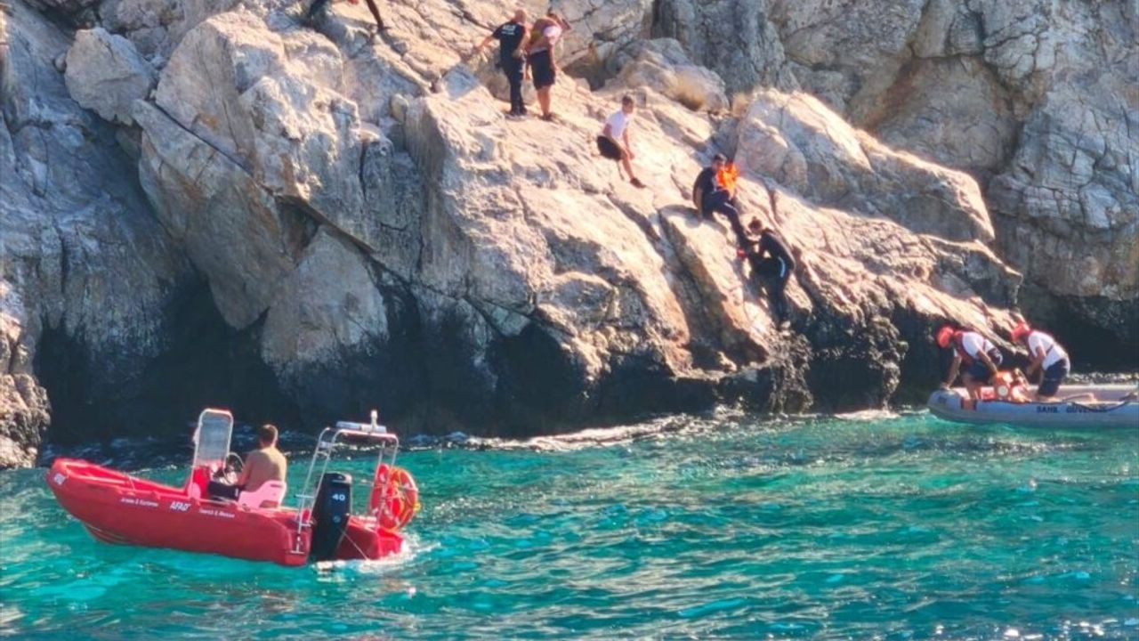 Muğla'da Batan Teknede Kaybolan Çocuklar Bulundu