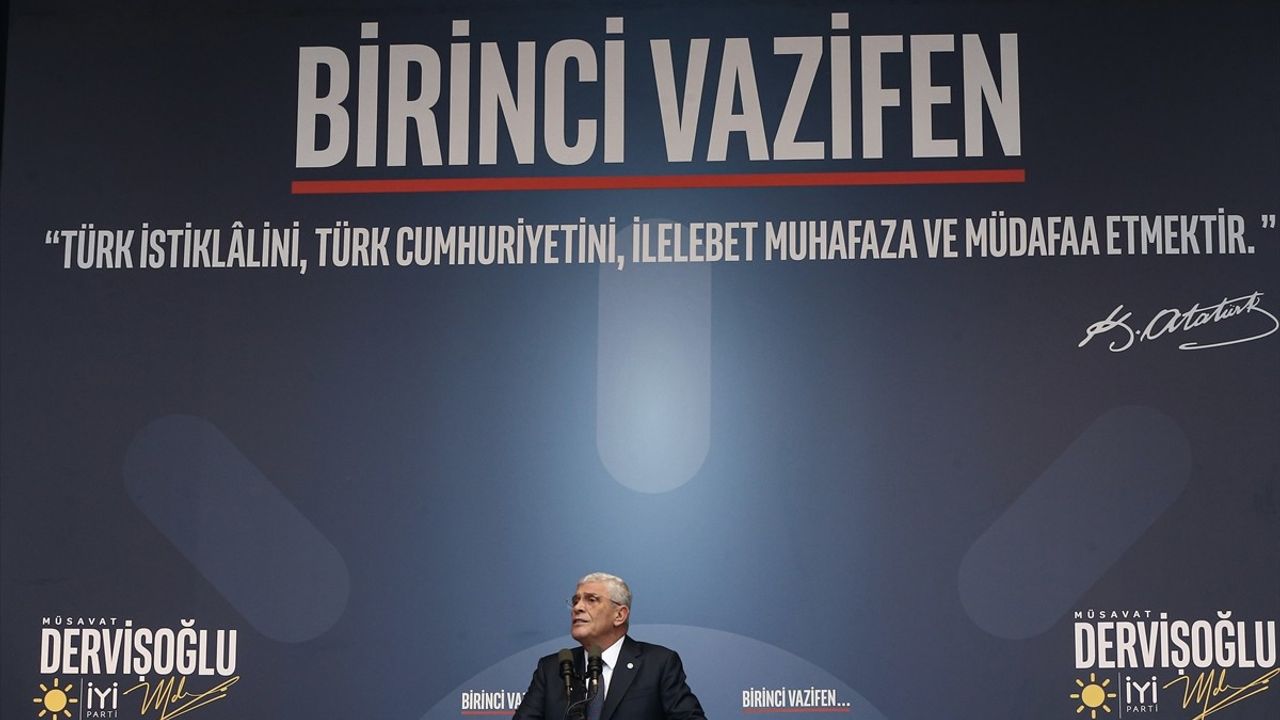Müsavat Dervişoğlu Bursa'da Kimlik Eşitliğine Dikkat Çekti