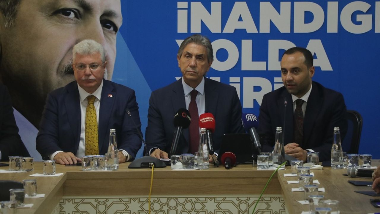 Mustafa Demir'den Çankırı Açıklamaları: Hizmet ve Hezimet Belediyeciliği