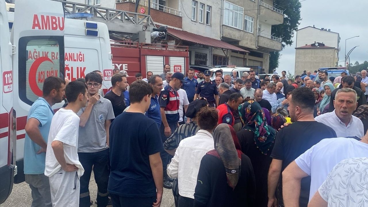 Ordu'da Tarım Aracı Devrildi: 4 Yaralı