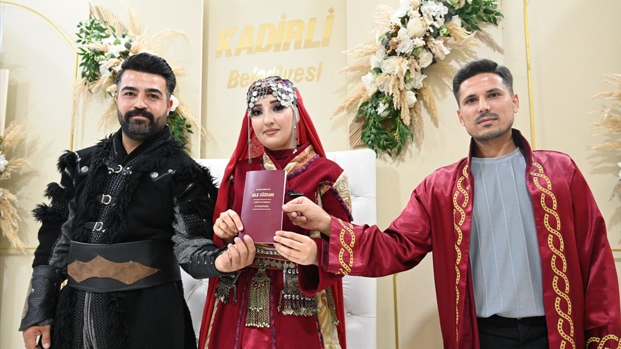 Osmaniye'de Geleneksel Kıyafetlerle Nikah Töreni