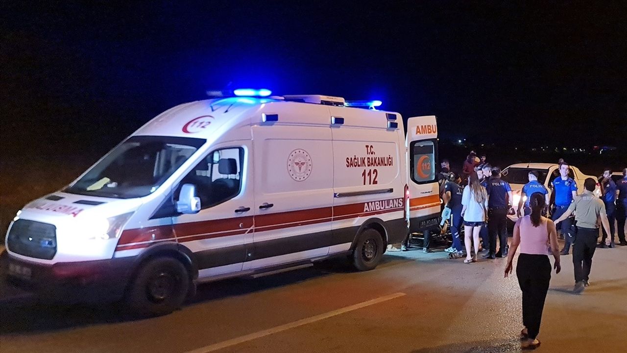 Osmaniye'de Otomobil Devrildi: 1 Ölü, 1 Yaralı