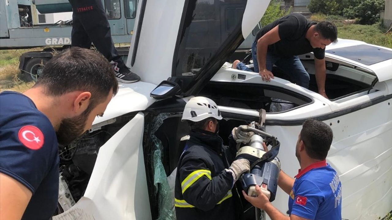 Osmaniye'de Trafik Kazası: 1 Ölüm, 1 Yaralı
