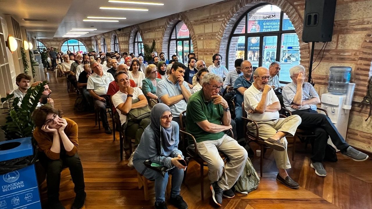 Prof. Dr. Cemal Kafadar Üsküdar Konuşmaları'nda Tarih Çalışmalarını Değerlendirdi