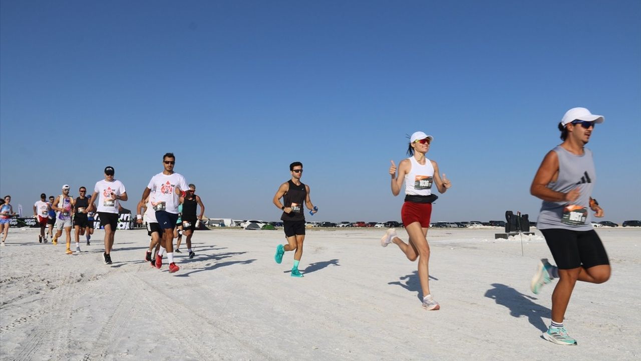 Runfire Salt Lake Ultra Trail Maratonu Heyecanı İkinci Gün Yarışlarıyla Devam Ediyor