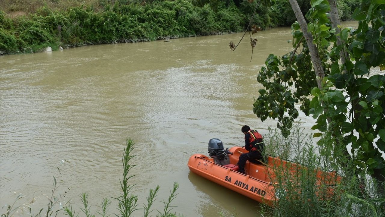 Sakarya Nehri'nde Kaybolan Gençten Acı Haber