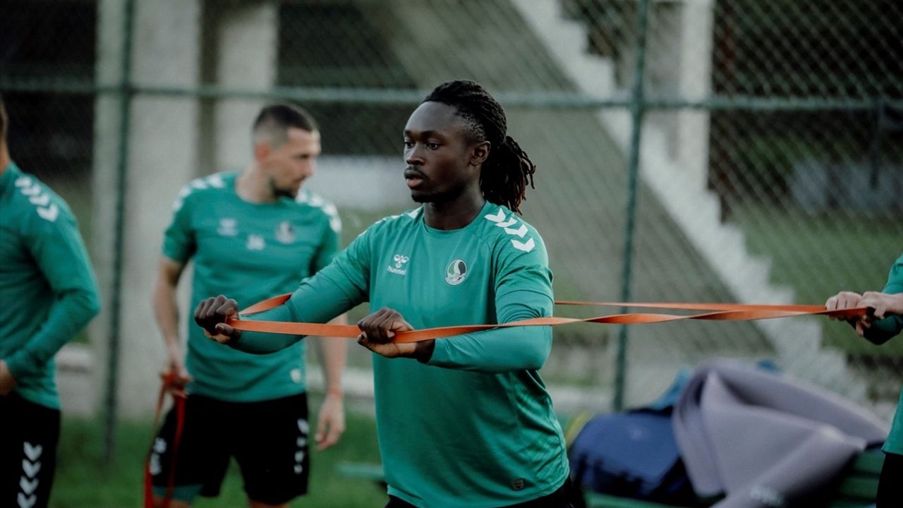 Sakaryaspor Boluspor Maçının Hazırlıklarına Hız Verdi