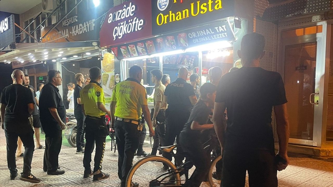 Samsun'da Bıçaklı Kavga: 2 Yaralı