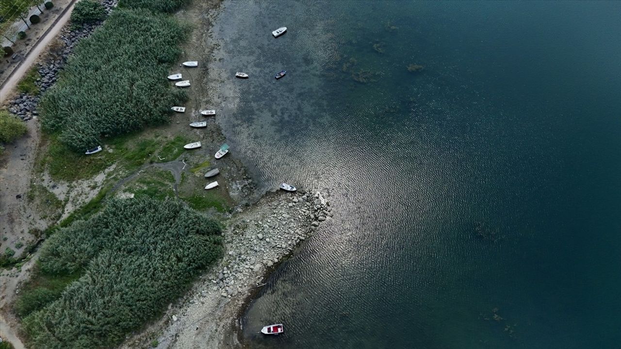 Sapanca Gölü'nde Su Seviyesi Düşüyor: Acil Eylem Planı Devreye Girdi