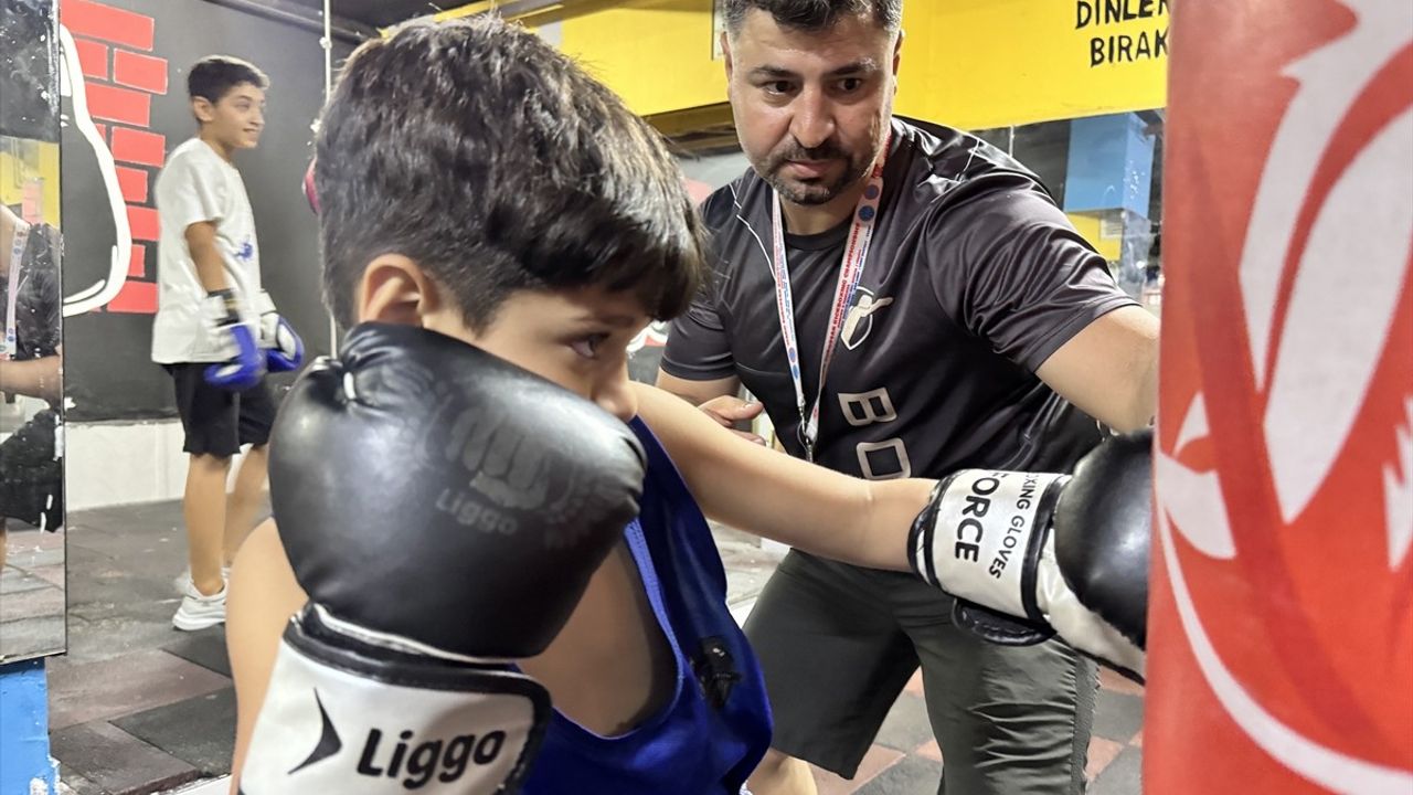 Selami Gül: Tesis ettiği boks ailesi ile başarıya koşuyor
