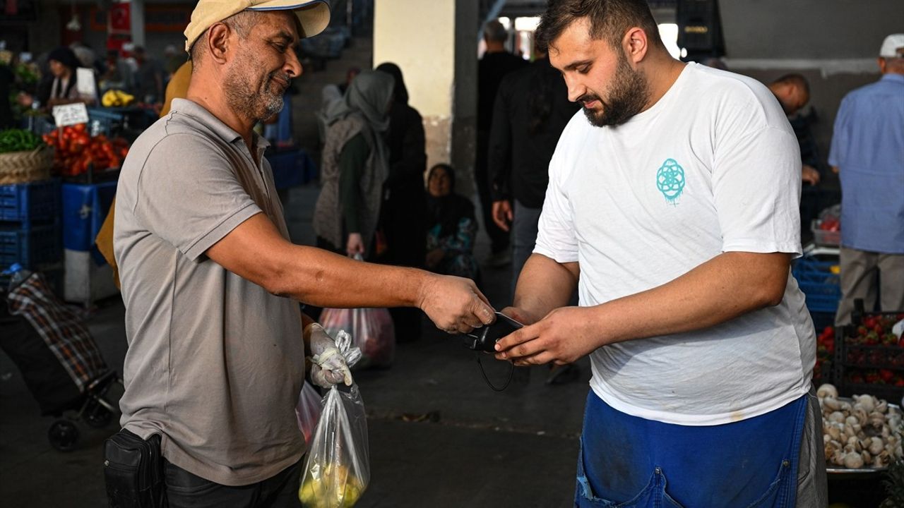 Semt Pazarlarında Kredi Kartı Çağı Başlıyor