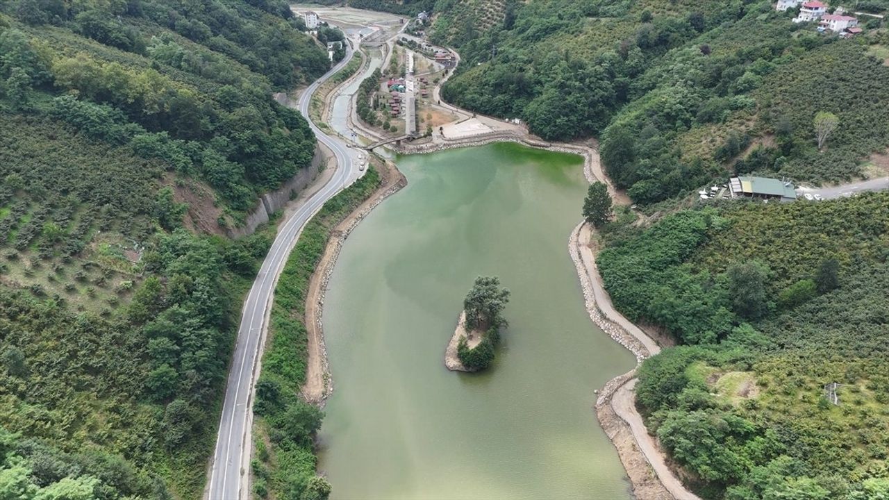 Sera Gölü'nde Doğa Temizliği: 30 Kamyon Çöp Klasker