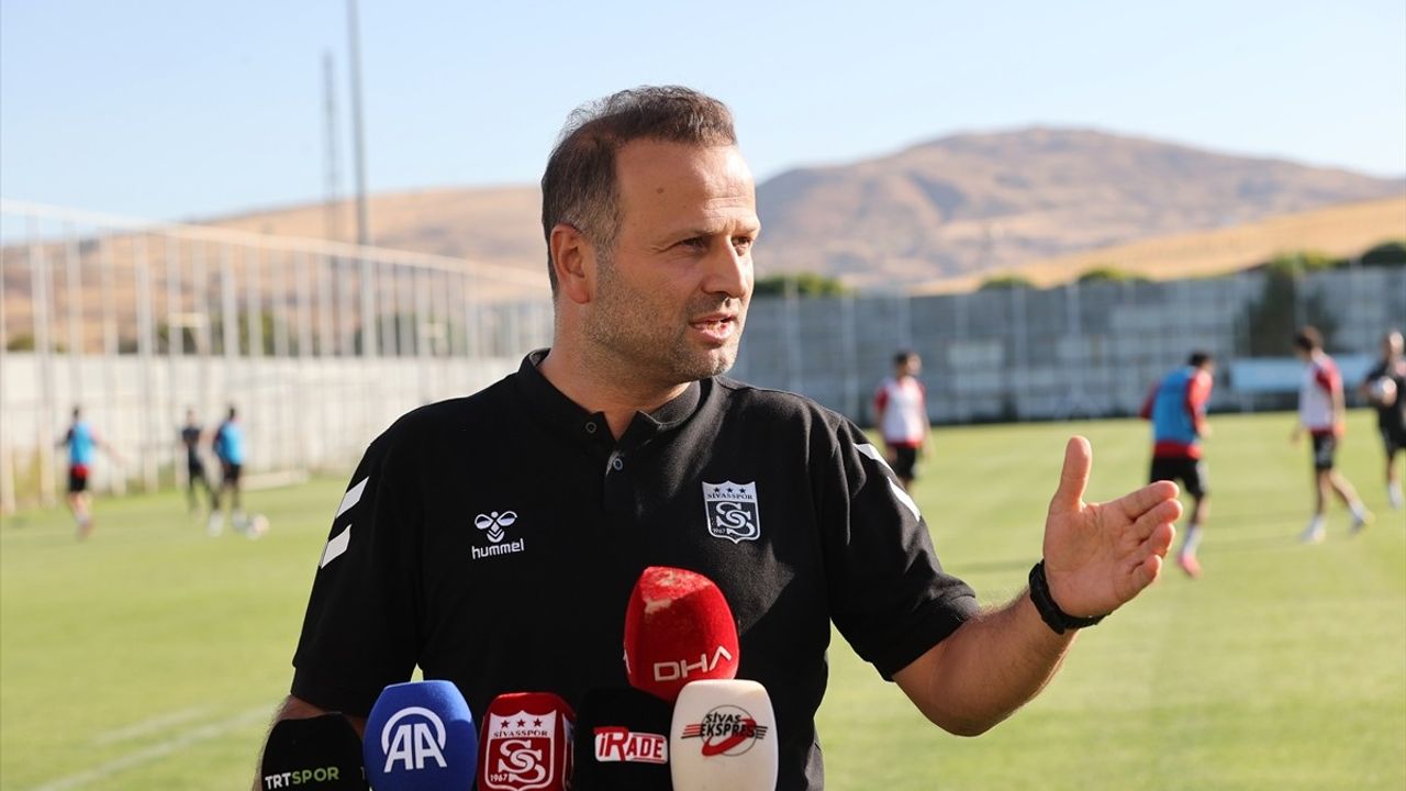 Sivasspor'dan Taraftara Sabır Çağrısı