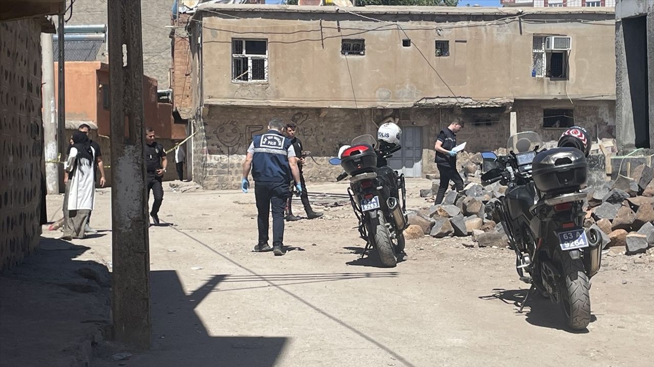 Siverek'te silahlı ve bıçaklı kavga: 2 yaralı, 3 gözaltı