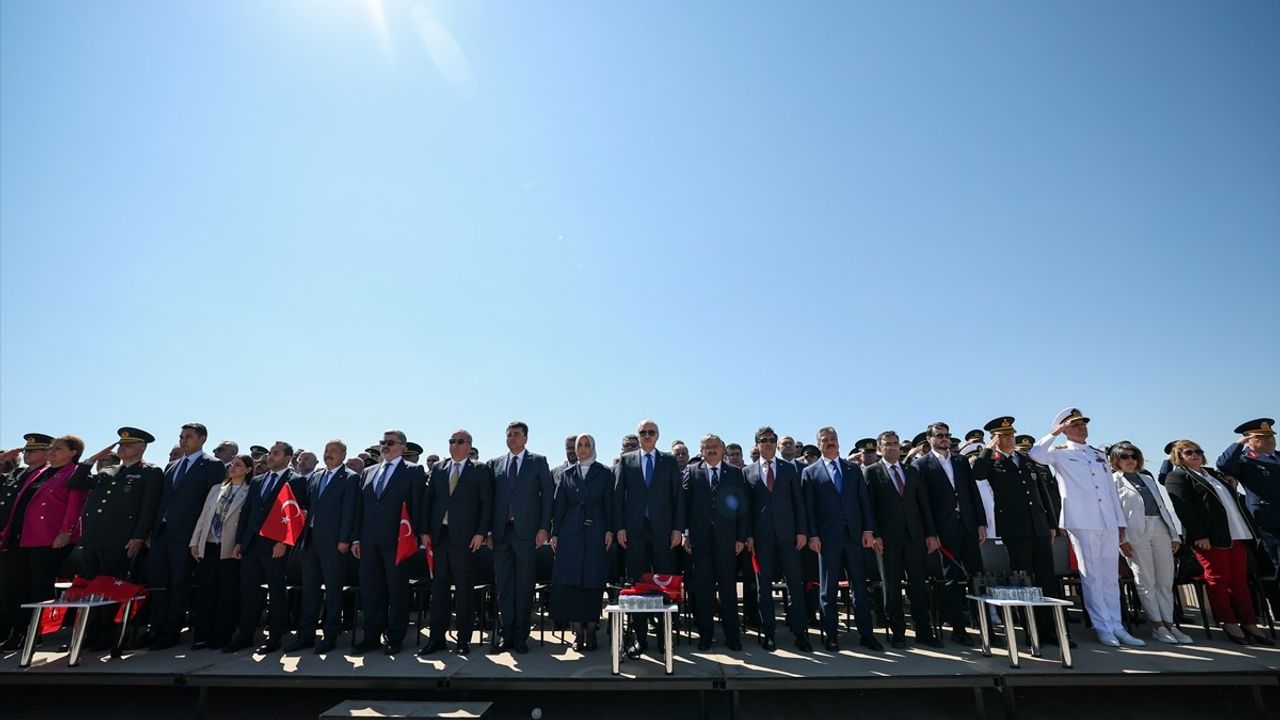 TBMM Başkanı Kurtulmuş'tan Zafer Haftası Töreni