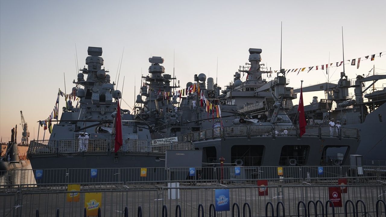 TCG İstanbul ve TCG Oruçreis: Türkiye'nin Yeni Deniz Gücü