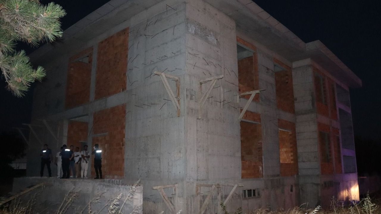 Tekirdağ'da Kayıp Kişinin Kredi Kartı ve Telefonunu Çalan İki Şüpheli Tutuklandı